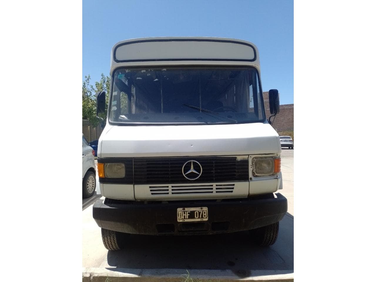 Minibus Mercedez Benz