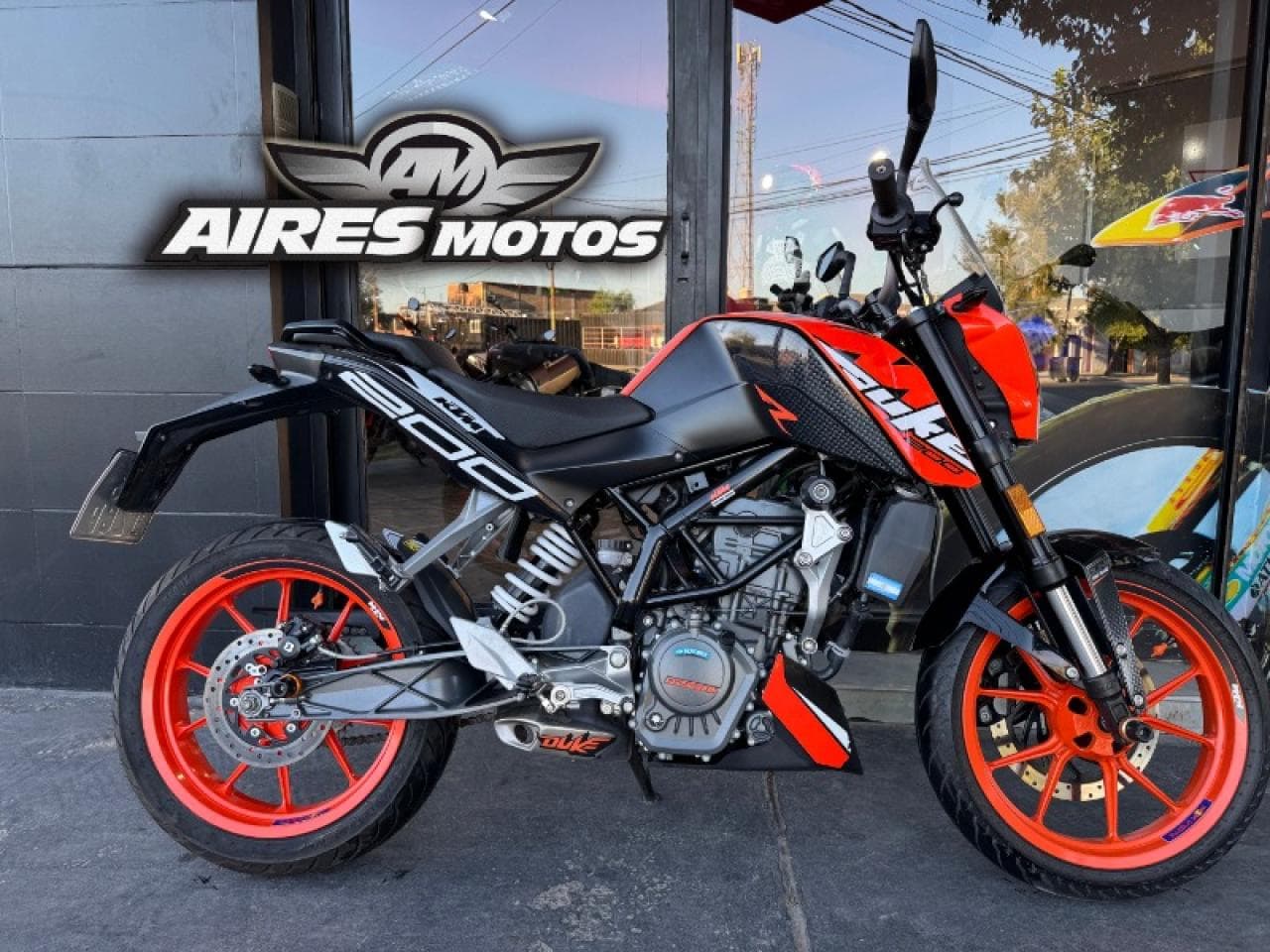 Ktm Duke 200 Modelo 2021 *** Aires Motos *** Financiación Con Dni / Tarjetas De Crédito 12 Meses / Permutas.