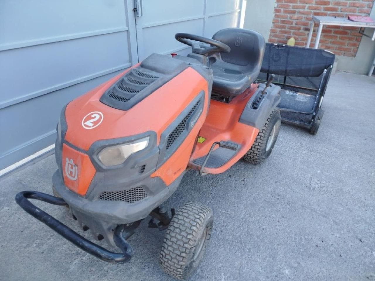 Permuto Tractor Husqvarna Ts 148 Año 2024 + Recolector De Cesped De Regalo