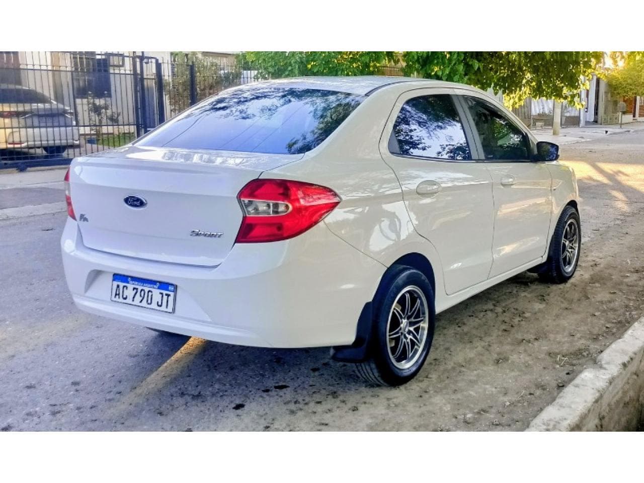 Ford Ka Sedan 2018 68.000 Kms Gnc Permuto X Camioneta