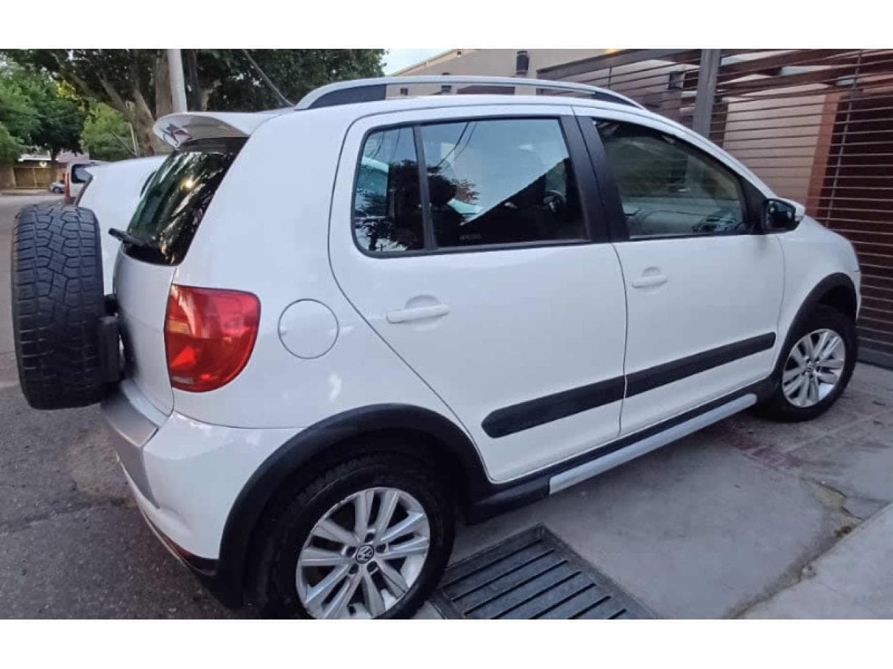 Volkswagen Cross Fox