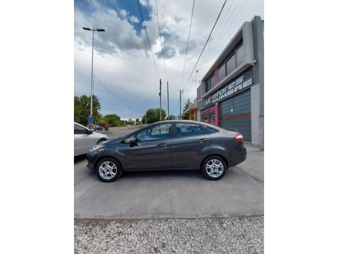 Ford Fiesta Kinetic 1.6 4p S (kd)