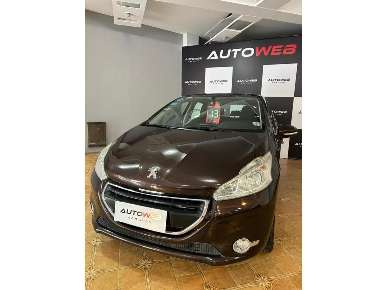 Peugeot 208 Allure Touch 1.5 Año 2013