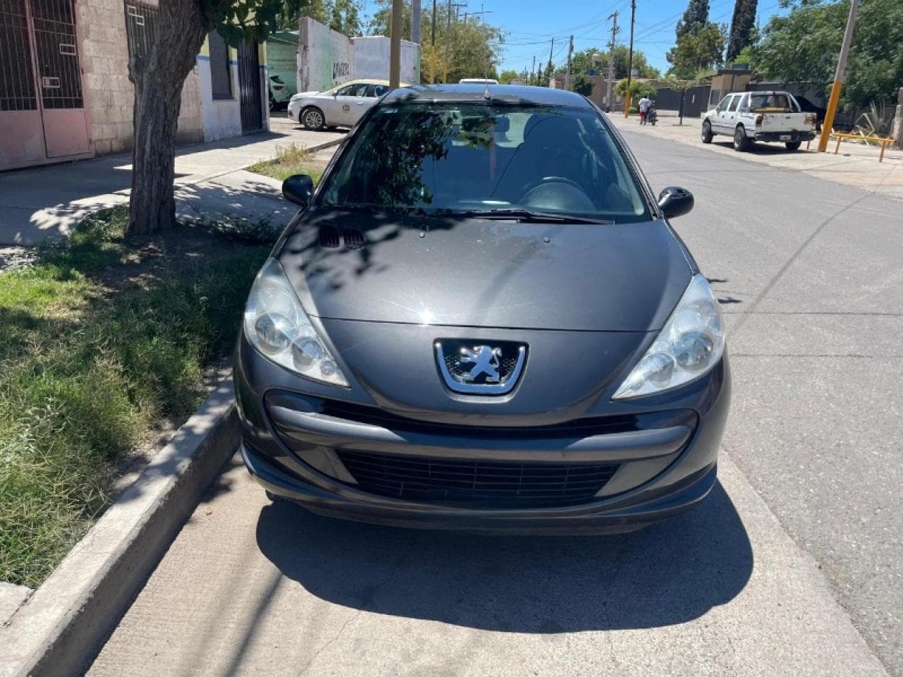 Peugeot 207 Compact, Modelo 2014