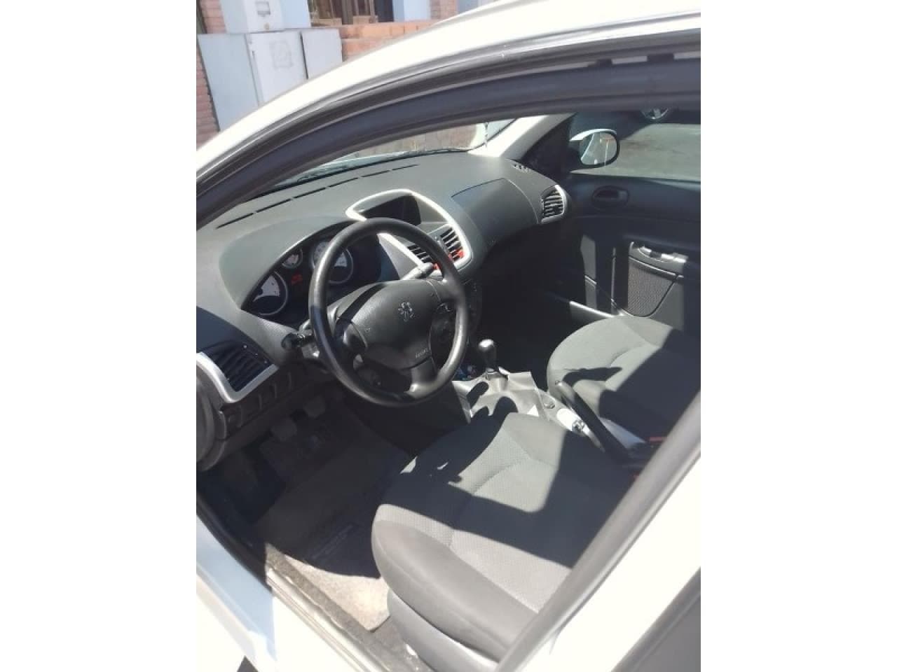 Peugeot 207 Compact 1,4 2016 (69.000 Km Reales) No Permuto