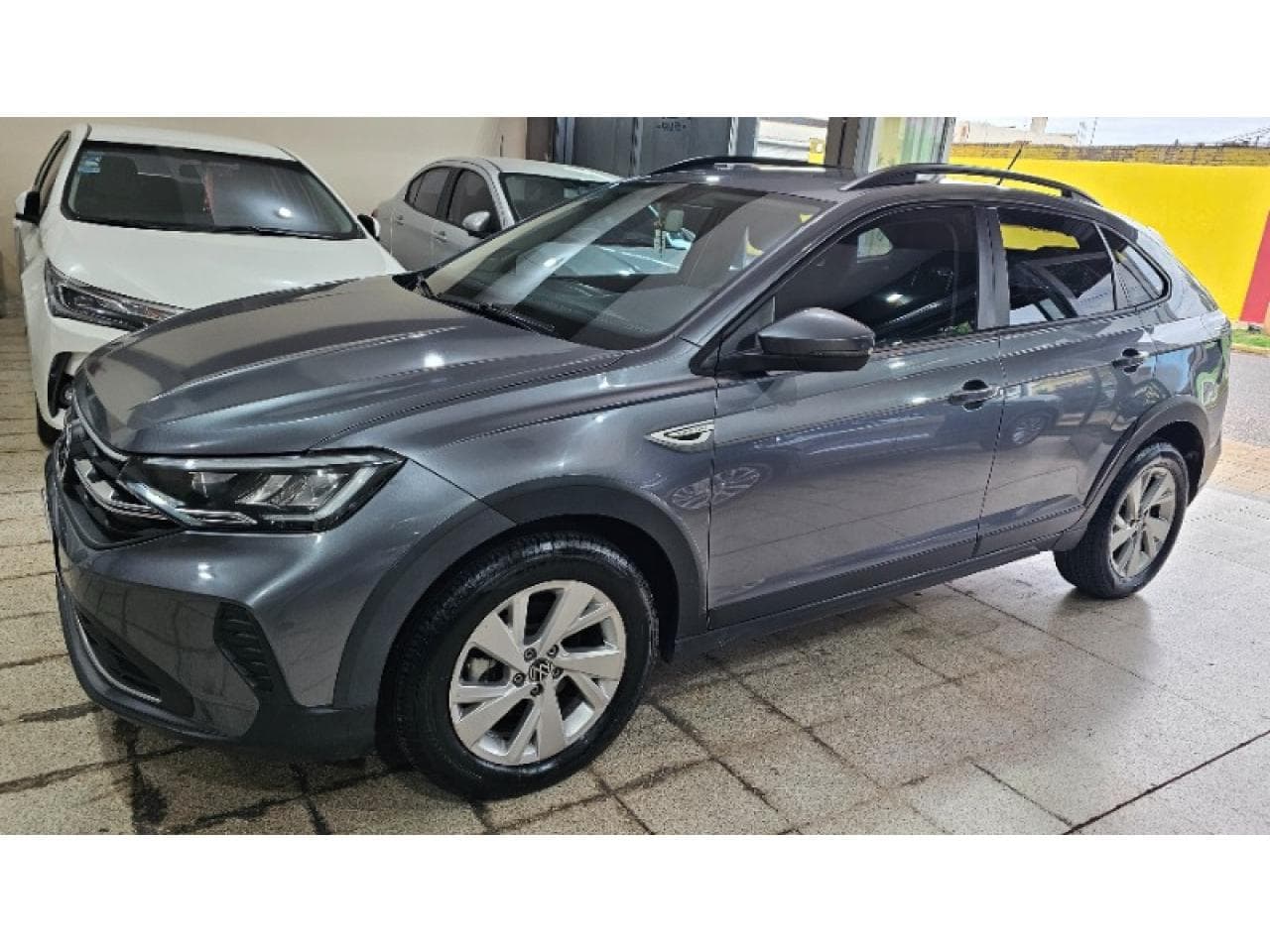 Volkswagen Nivus Confortline 200 Tsi At 2021