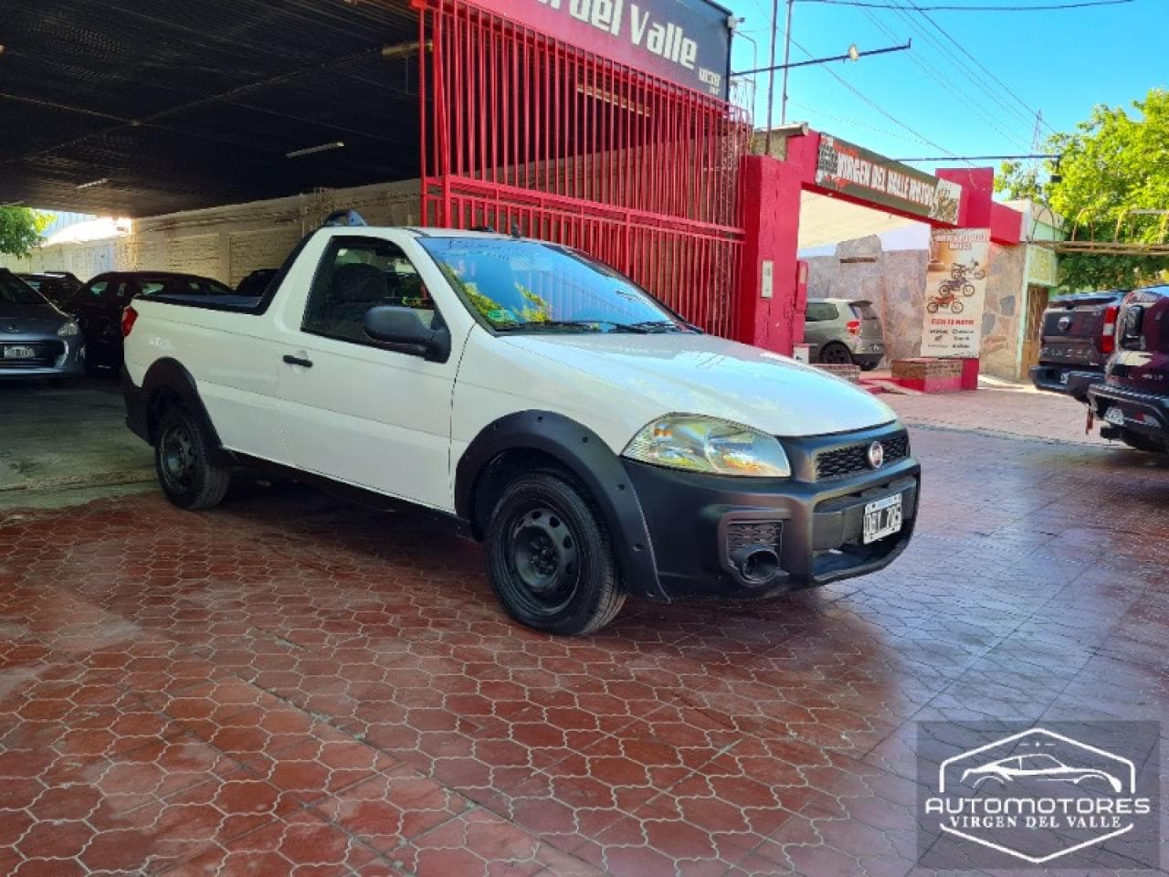 Fiat Strada Working 2014 Gnc