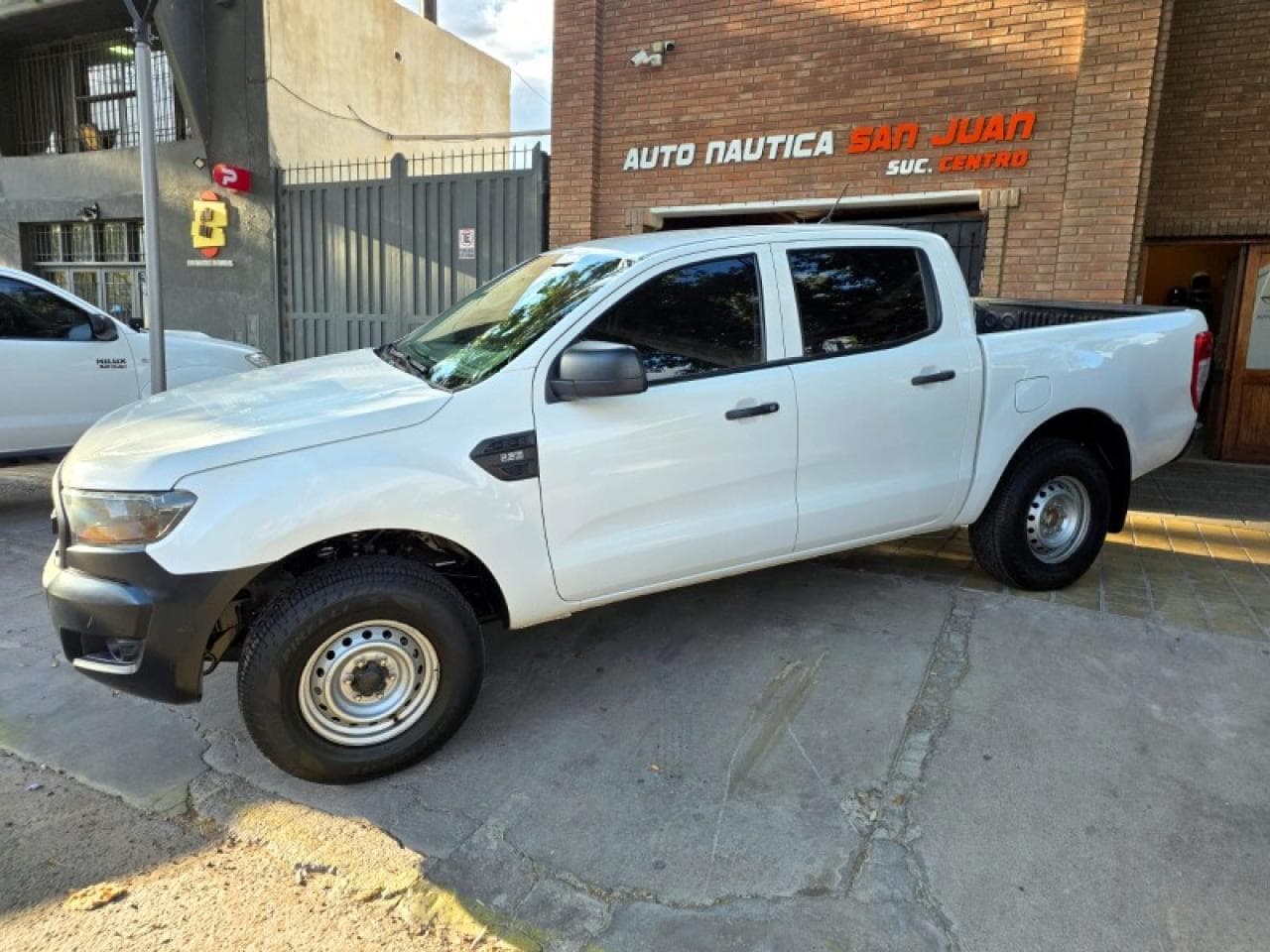 Ford Ranger 2.2 Xl 4x2, Año 2022