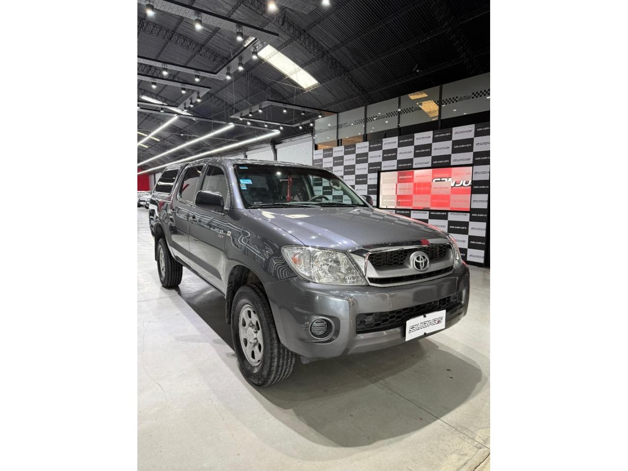 Toyota Hilux 4x2 Cabina Doble Dx Pack 2.5 Td 2011 213.650km Con Cupula